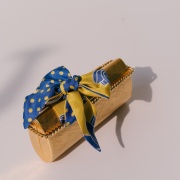 JESMARY – Xưởng Sản Xuất Khăn Twilly In Hình Idol Theo Yêu Cầu, 